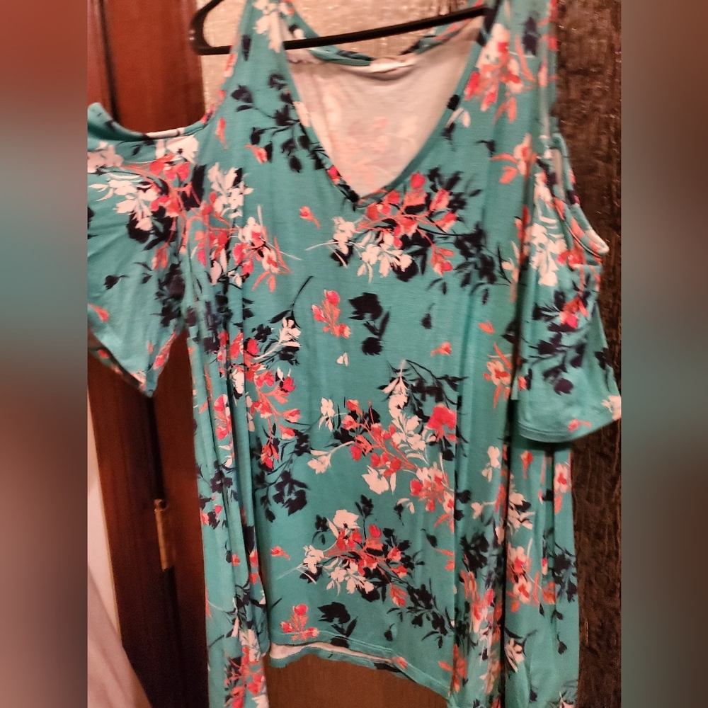 Peek a boo shoulder blouse
